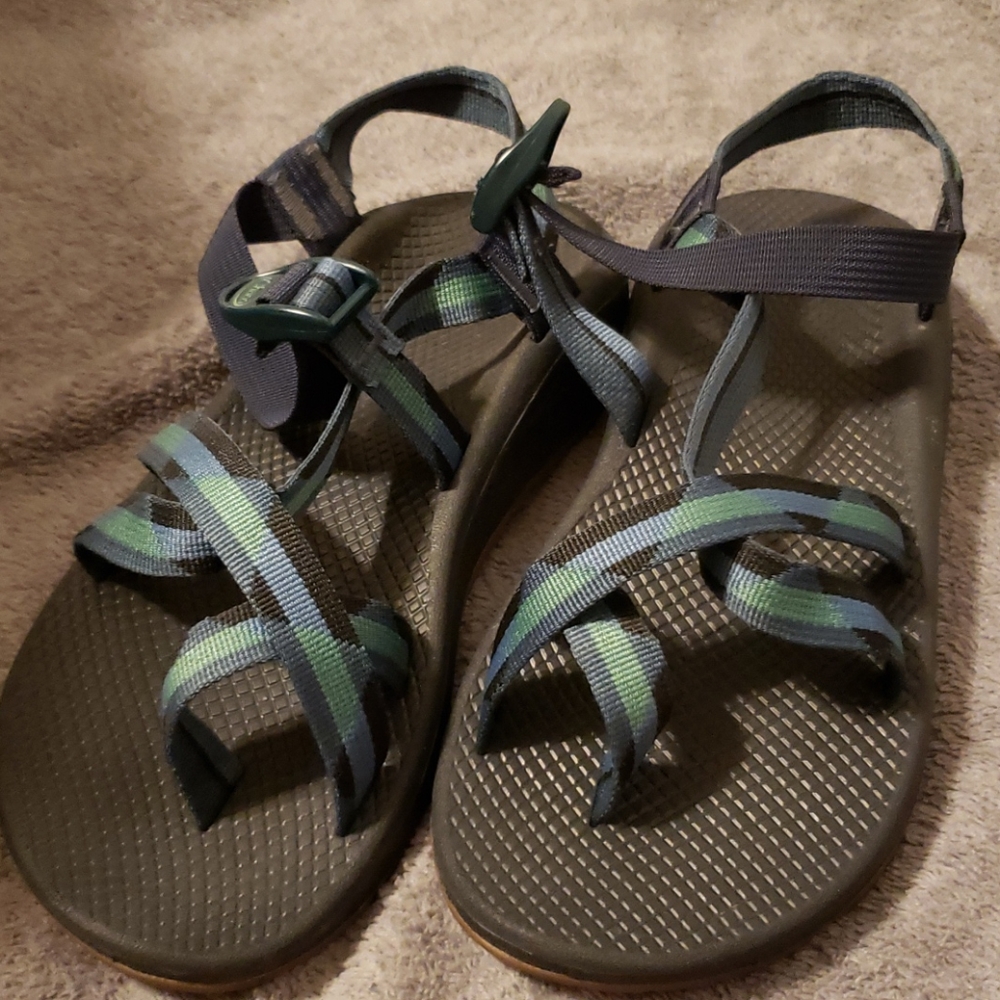 Mens Chacos New without tags never worn